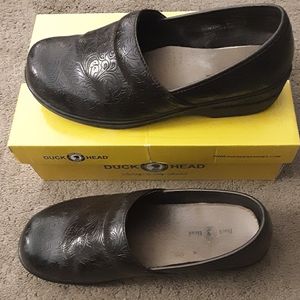 Duck Head clog